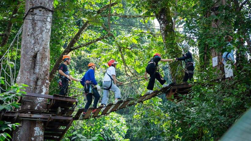 Chiang Mai: Sky Hawk Adventure (without Transfer) - The lunch buffet you’ll actually be happy about