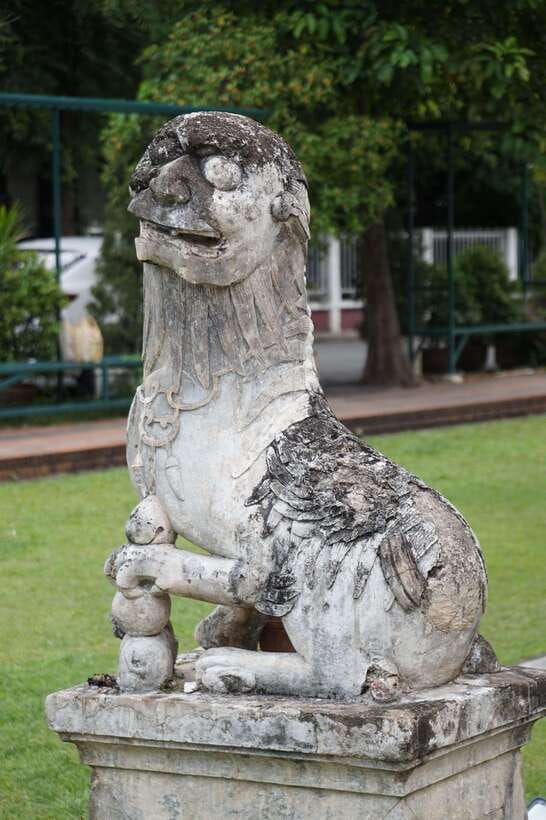 Chiang Mai: Temple And City Walking Tour Part I - Walking comfort, rules, and what to wear in temple areas