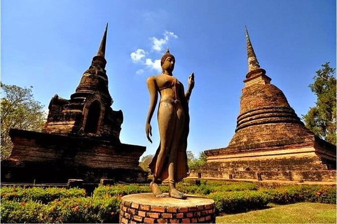 Chiang Mai Temples and Market Tuk Tuk Night Tour - FAQ