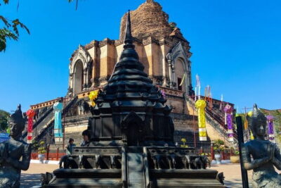 Chiang Mai Temples & Old City Hidden Gems Small Group Tour 2 Hrs - Stop 1: Wat Chiang Man, Lanna Beginnings You Can Actually Explain