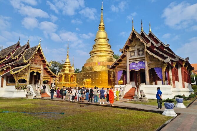 Chiang Mai Temples Visit Walking Tour with Ex-Monk Guide Part 1 - An ex-monk guide: what changes when you learn Buddhism through practice
