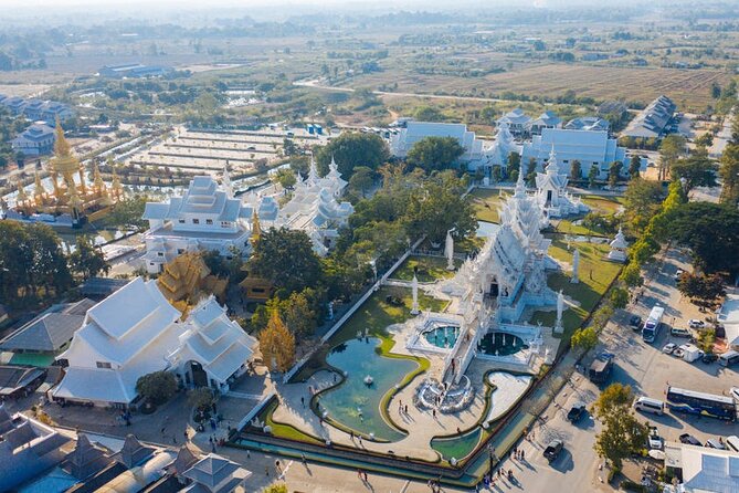 Chiang Mai to White & Blue Temple, Black Museum & Golden Triangle - Getting there: the 7:00 am start and the reality of travel time