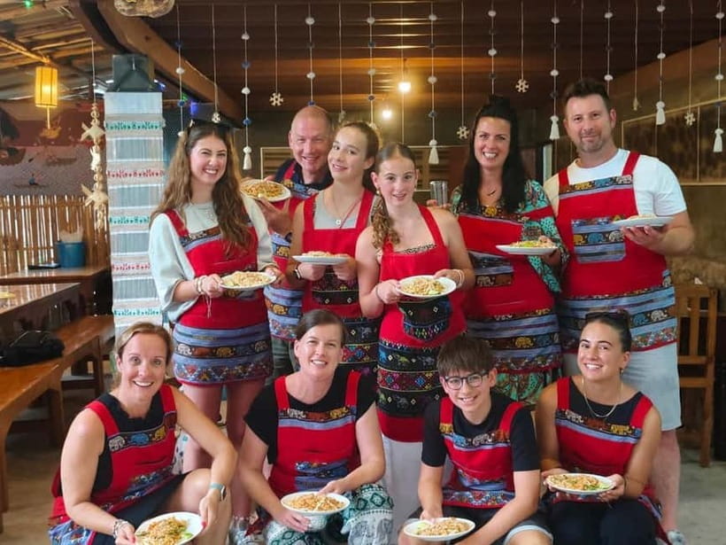 Chiang Mai: Traditional Thai Cooking Class with Market Tour - Sticky rice with mango: a sweet ending that’s also good practice