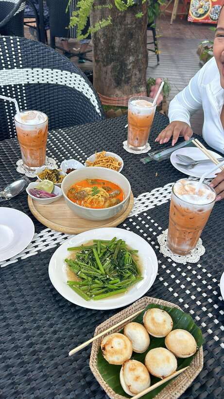 Chiang Mai: Walking Food Tour - Guide Quality Matters: Varisa and Warat’s Strong Track Record