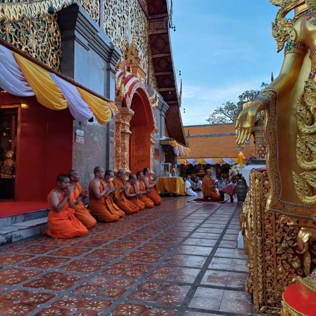 Chiang Mai: Wat Pha Lat & Wat Phra That Doi Suthep Tour - What to Watch For: Weather, Closed Spots, and Stamina