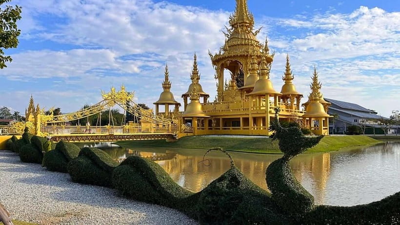 Chiang Mai: White and Blue Temples and Lalita Cafe - Mae Kachan Hot Spring Break: A Tiny Reset That Matters