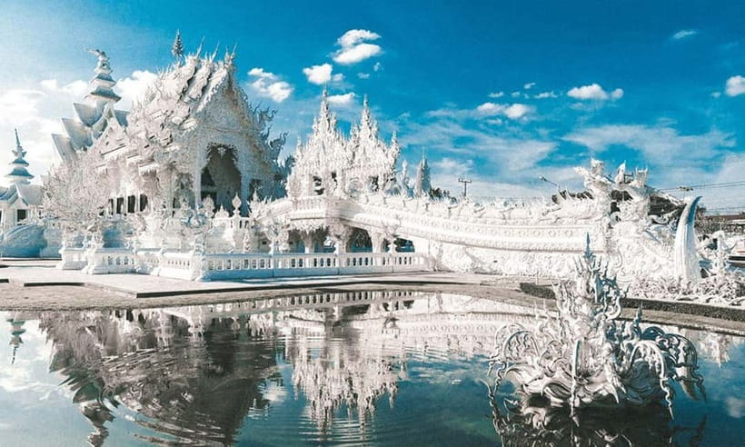 Chiang Mai: White Temple, Blue Temple, and Black House Tour - Baan Dam (Black House Museum) and Thawan Duchanee: the dark, fascinating contrast