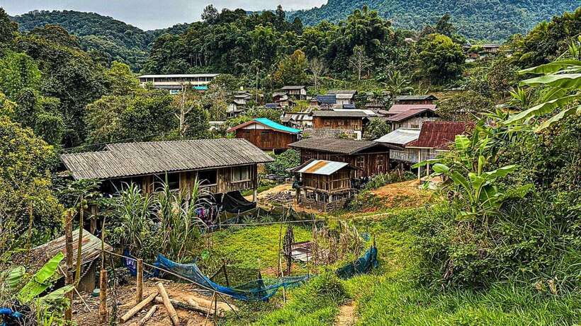 Chiang Mai:Doi Inthanon National Park & Hike at Kew Mae Pan - Hmong Hill Tribe Market: where you’ll shop, snack, and compare