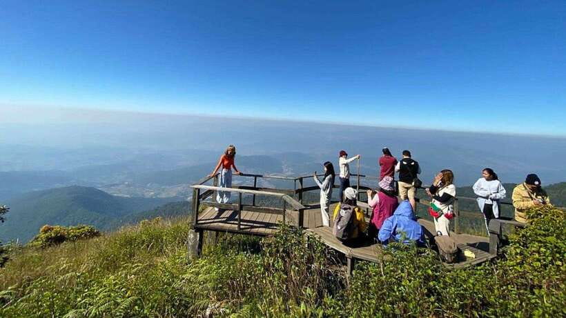Chiang Mai:Doi Inthanon National Park & Hike at Kew Mae Pan - King and Queen Pagodas: beautiful, calm, and dress-code strict