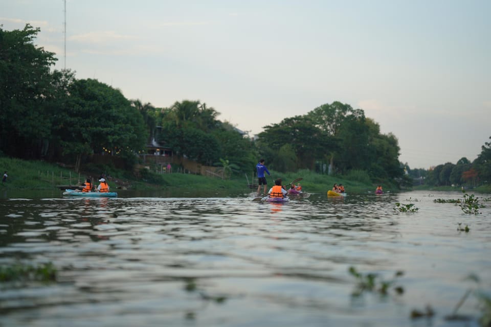 Chiang Mai:Explore kayaking through Mae Ping River on sunset - What “sunset across to night” looks like on the water