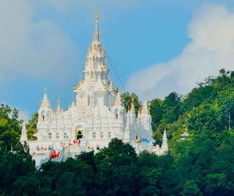 Chiang Mai:Hidden Gems: From Ancient Ruins to Serene Temples - Wat Phratat Sang Chan: The Jungle Ruin With Tomb-Raider Energy