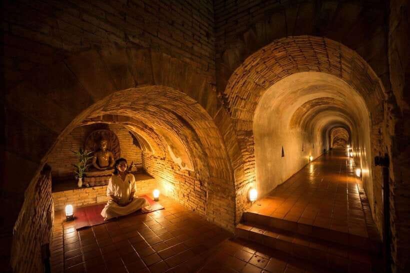 Chiang Mai:Wat Phra That Doi Suthep & Wat Umong Evening Tour - Key things you’ll notice
