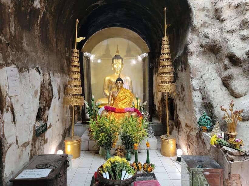 Chiang Mai:Wat Phra That Doi Suthep & Wat Umong Evening Tour - Price and Value: Is $24 Fair for This 4-Hour Mix?