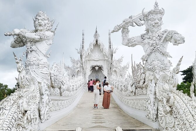 Chiang Rai Famed Temples and Golden Triangle Tour from Chiang Mai - Wat Rong Suea Ten (Blue Temple): calm color with limited time
