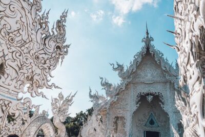 Chiang Rai Famed Temples and Golden Triangle Tour from Chiang Mai - Wat Rong Khun (White Temple): art you can’t ignore