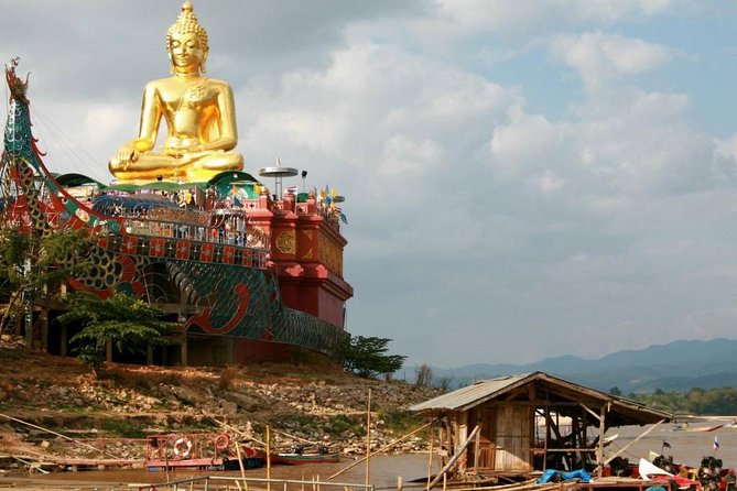 Chiang Rai, Golden Triangle and Long Neck Karen - Mae Sai border town: shopping, viewpoints, and Tachileik connections