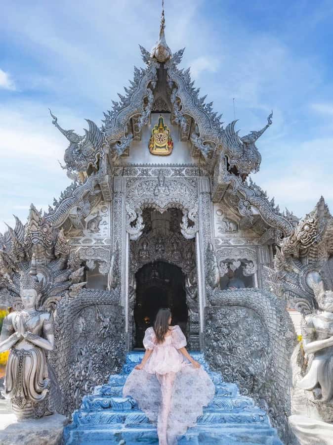 Chiang Rai IG Lalitta Cafe and White, Blue, Red Temples Tour - Quick hits