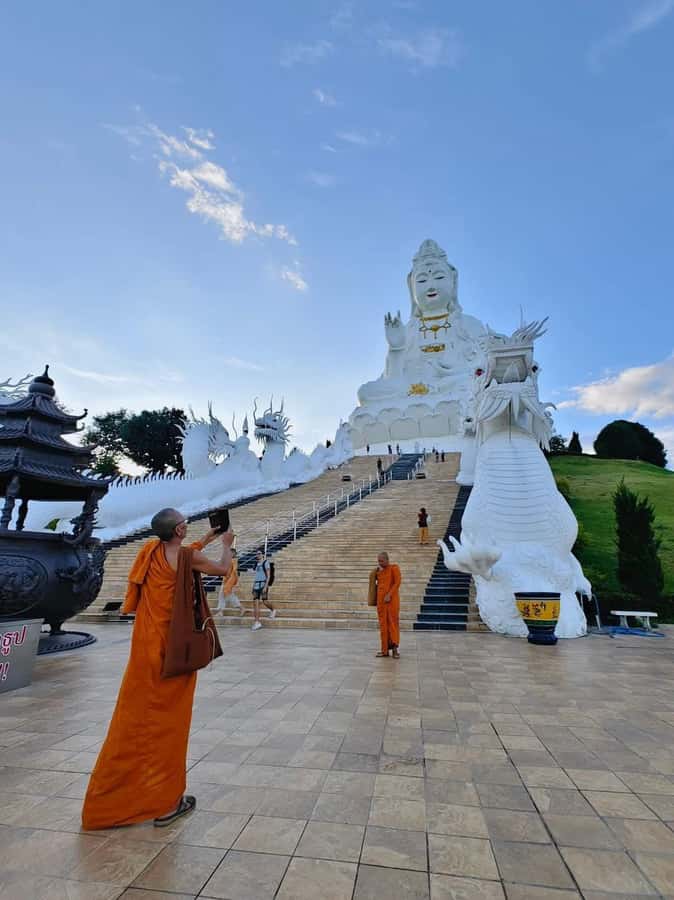 Chiang Rai IG Lalitta Cafe and White, Blue, Red Temples Tour - Lalitta Cafe: How the Included Entry Fee Works for a Real Break