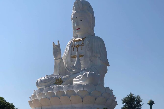 Chiang Rai Temples: Private Tour from Chiang Mai - Wat Huai Pla Kung (Chinese temple style): the dramatic change of mood