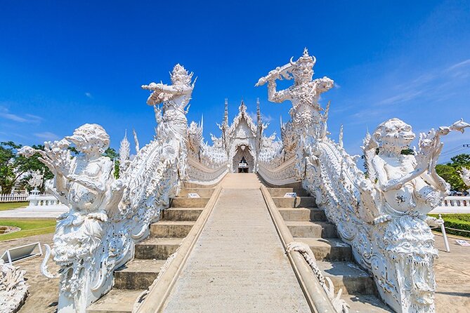 Chiang Rai Temples Private Tour from Chiang Mai - All Inclusive - Lunch in Chiang Rai: a planned reset instead of a scramble