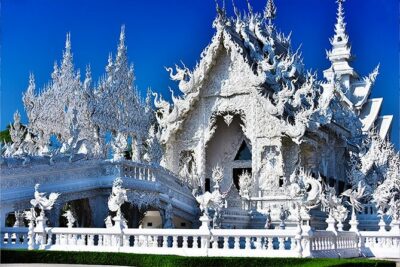 Chiang Rai Temples Private Tour from Chiang Mai - All Inclusive - Wat Rong Khun (White Temple): why it’s famous