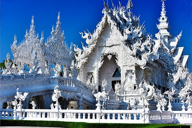 Chiang Rai Temples Private Tour from Chiang Mai - All Inclusive - Wat Rong Khun (White Temple): why it’s famous