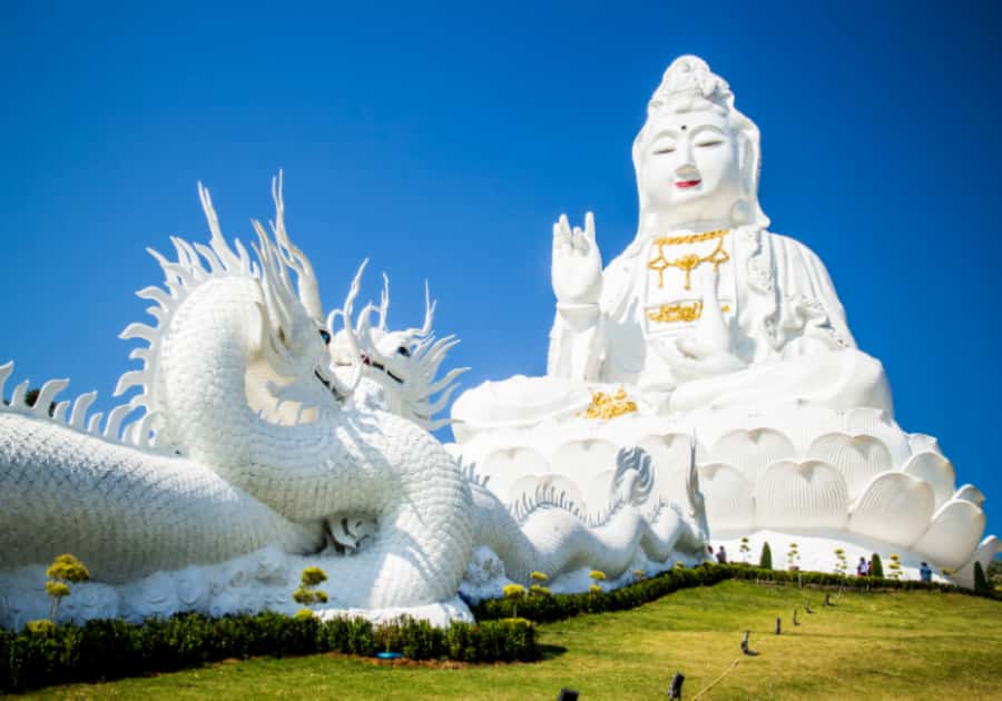 Chiang Rai White, Blue, Red 3 Temples Tour - Wat Rong Khun White Temple: Art You Walk Through