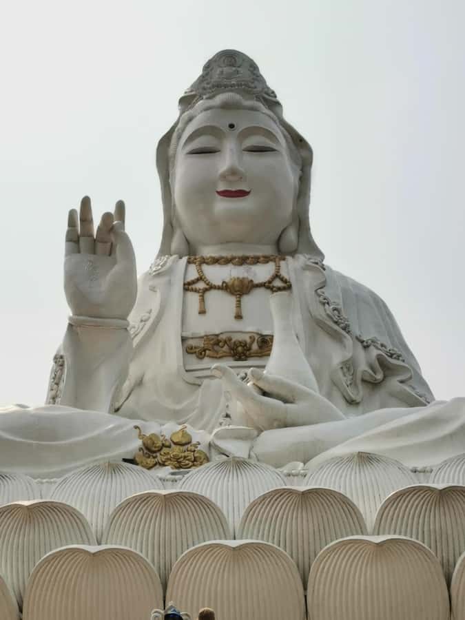 Chiang Rai White, Blue, Red 3 Temples Tour - Should You Book the Chiang Rai White, Blue, Red Temples Tour?