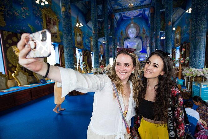 Chiang Rai White Temple, Blue Temple and more from Chiang Mai - How the small-group format affects crowds, comfort, and timing