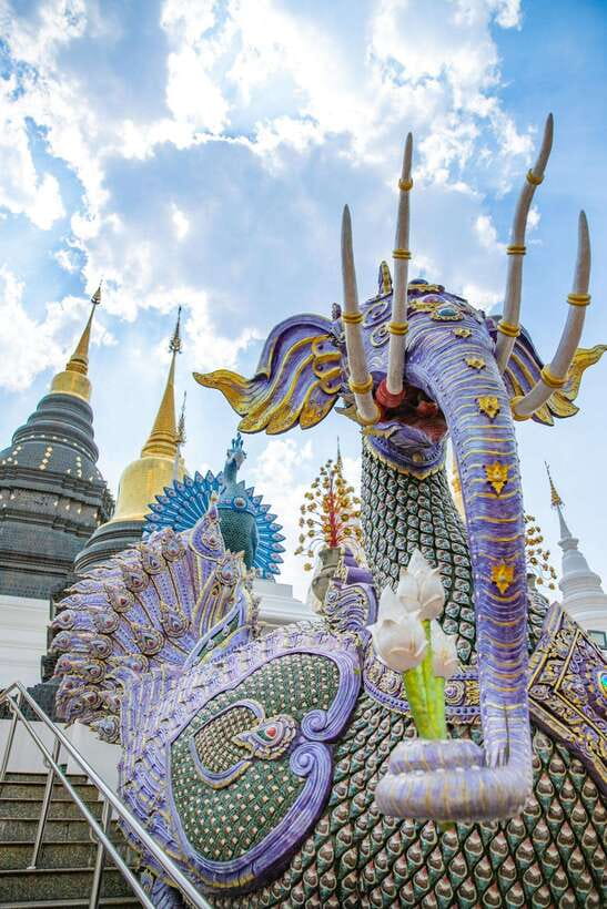 Chiangma: Wat ban den, Blue Temple & Sticky Waterfall. - Why it feels different from typical Chiang Mai temples