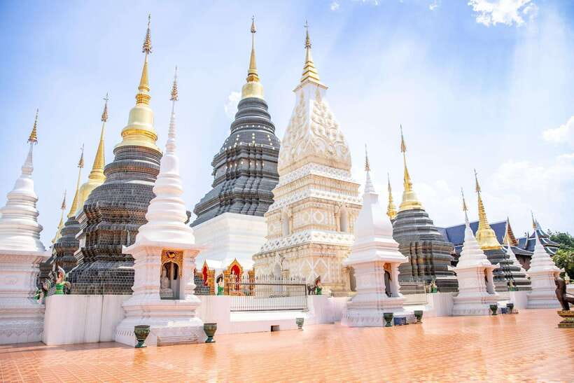 Chiangma: Wat ban den, Blue Temple & Sticky Waterfall. - Price and value: what $57 buys you (and what to double-check)