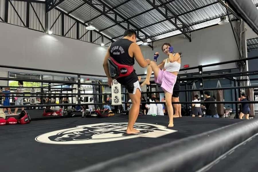 Chiangmai : Muay Thai Training academy - Gear and Fitness Reality Check: What You Bring, What They Provide