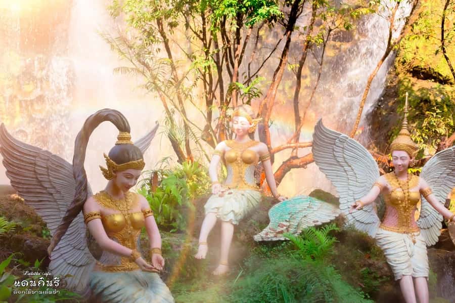 Chiangmai to Chiangrai: 3 Temples, Hot Springs& Lalitta Cafe - Mae Khachan hot springs: heat, foot baths, and no swimming