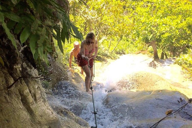 Climb Sticky Waterfall Like a Spiderman - Bua Thong stop: what the sticky climb is actually like
