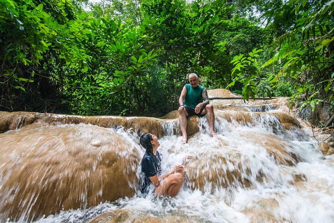 Climb Sticky Waterfall Like a Spiderman - Guides: English, photos, and the small details that matter