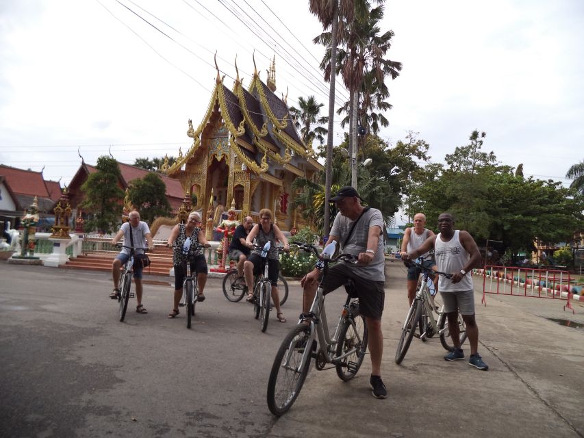 Colors of Chiang Mai Guided Bicycle Tour - Getting oriented: your guide’s role goes way beyond directions