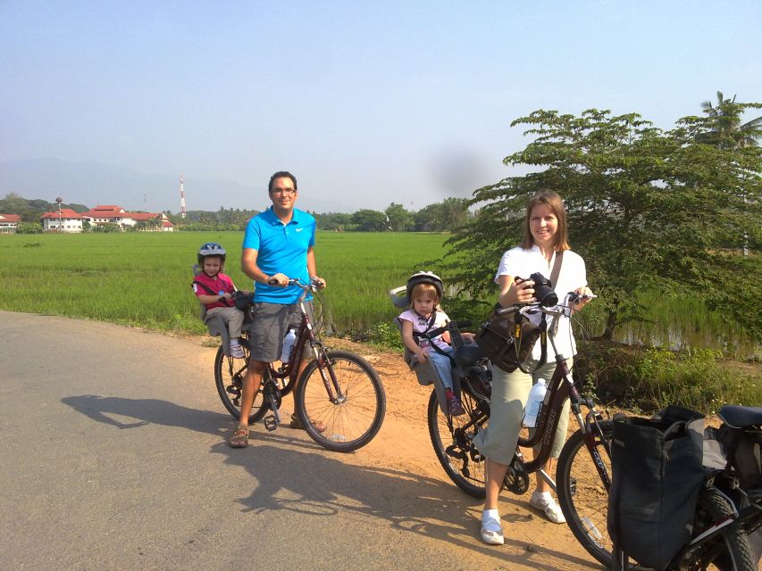Colors of Chiang Mai Guided Bicycle Tour - The included meal: Khao Soy Kai, plus the chance of extra local stops