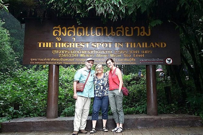Doi Inthanon Discovery Tour: Waterfalls, Villages & Highest Peak - Mae Klang Luang coffee house: the coffee-and-rice life stop