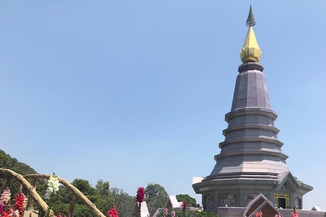 Doi Inthanon National Park Day Trip - Guide Support on the Hike: What You Gain Beyond Directions