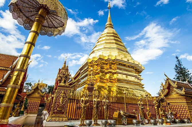 Doi Suthep and Wat Pha Lat Sunrise Tour (Small Group Only) - Kruba Srivichai Monument: a quick history stop with merit-making