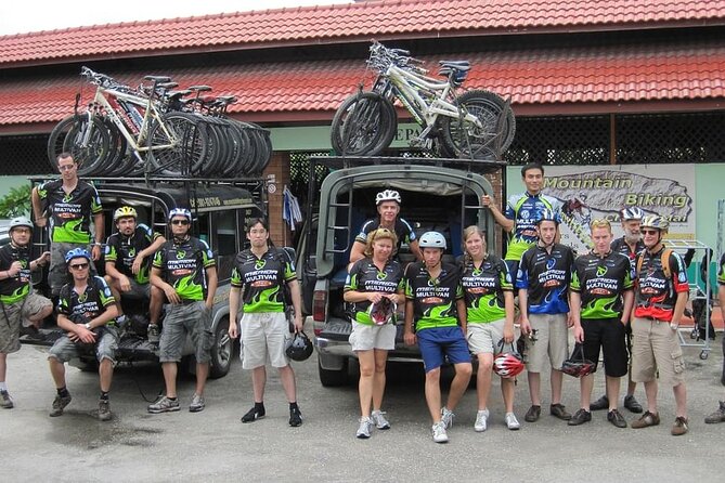 Doi Suthep National Park To Chiang Mai Beginner Downhill Mountain Biking - Getting to the trail: pickup, 4WD, and a 9:30 start