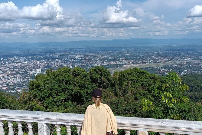 Doi Suthep Temple Tour by Local Red Car 3 Hour Adventure - What the English Guide Adds in Only 3 Hours
