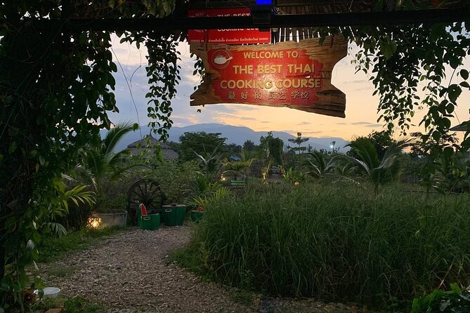 Evening Cooking Class in Organic Farm with Local Market Tour - Price and Value: Is $29 Worth It?