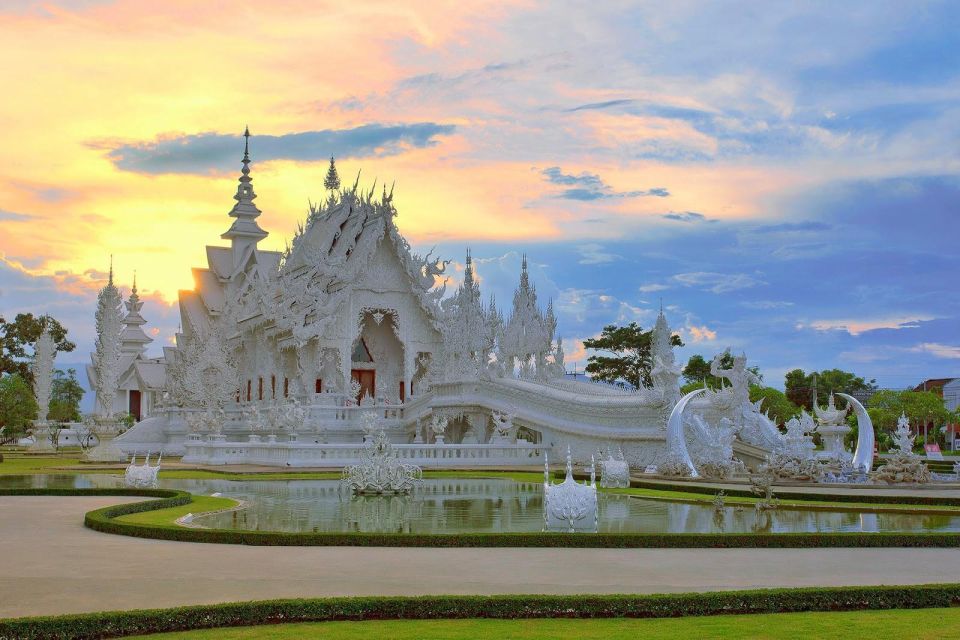 From Chiang Mai: Chiang Rai's Temples Exploration Day Trip - Wat Rong Khun White Temple: Mirrors, Water Reflections, and a Calm Buddhist Message