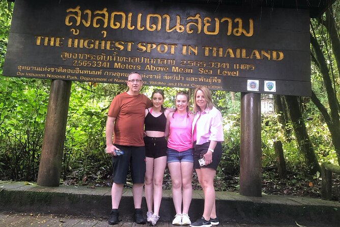 Full Day Car Hire with an English Speaking Driver in Chiang Mai - Why This Private Driver Works So Well for Chiang Mai
