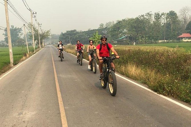 Full-day E-bike Countryside and Nam Phrae (flat-hilly, GUIDED) - Gear, lunch, and what to pack (so the day stays easy)