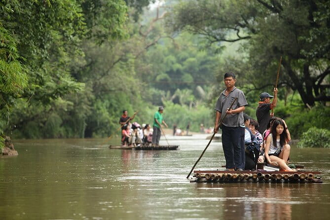 Full Day Elephant Bathing and Bamboo Rafting Tour in Chiang Mai - Lunch and the reset you didn’t know you needed