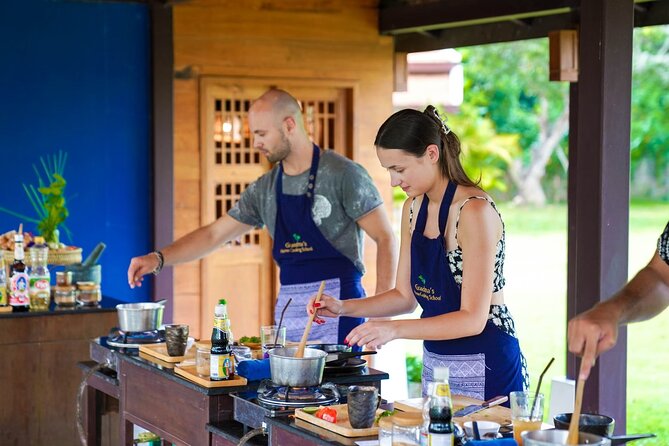 Full-Day Thai Cooking Class with Grandma - Market and Farm Tour - Rice-Field Farm Time: Chickens, Eggs, and Mushroom Hut Finds
