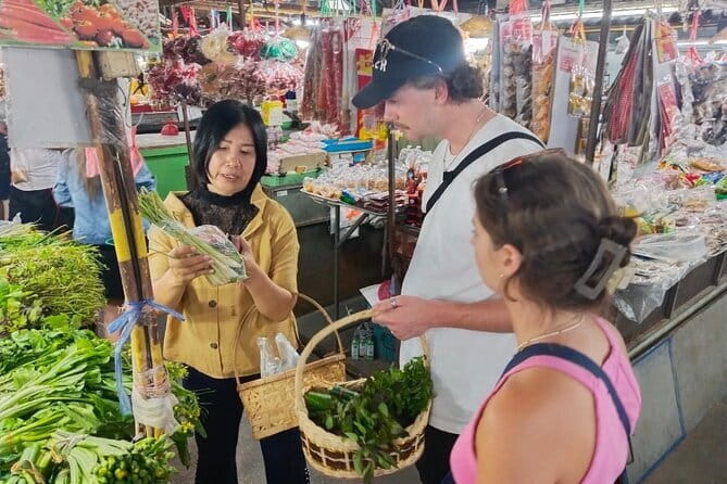 Half Day Chiang Mai Cooking Class and Market Taste Tour - Learning to cook at home: the recipe delivery matters