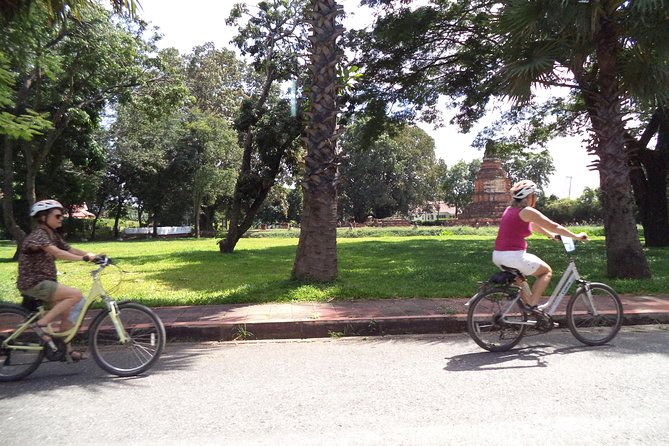 Half-Day Colors of Chiang Mai Biking Tour - School, Crafts Studio, and the Former Leper Colony Stop